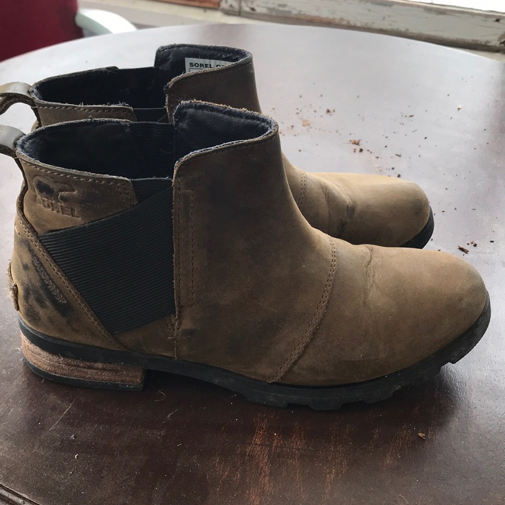 Women’s Sorel Emelie Chelsea Boot